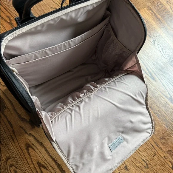 Briggs & Riley Black 4 wheel under seat carry-on - Picture 10 of 14